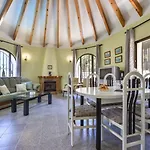 Villa Guzman - Antonio Calpe