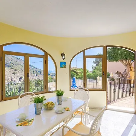 Villa Guzman - Antonio